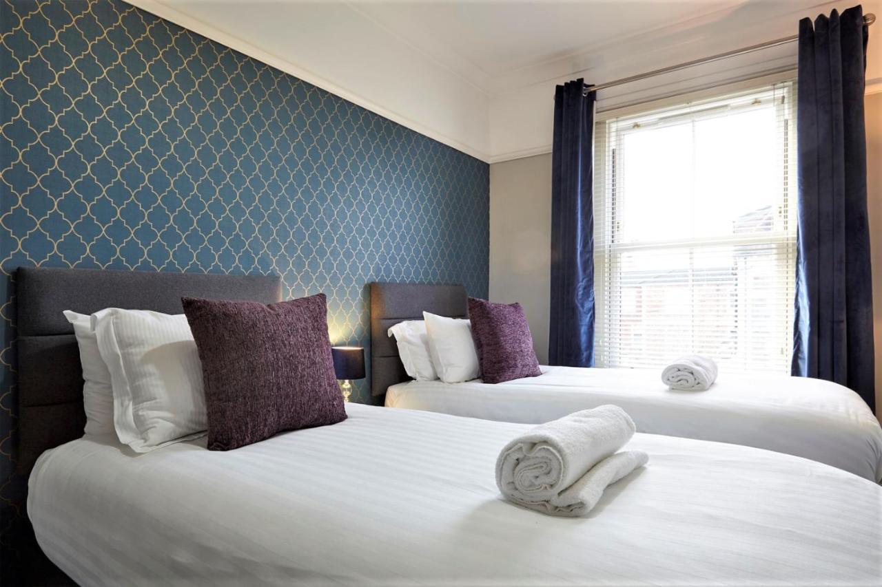 The Sunningdale Bristol Exterior photo